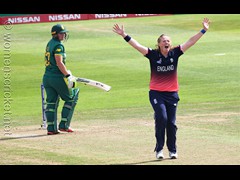 170718_043-Anya Shrubsole-Eng+Lizelle Lee-SA