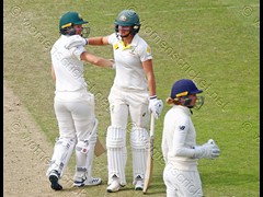 190721_163-Ellyse Perry-Aus-50-Beth Mooney