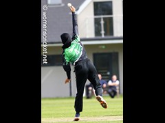 220418_701-Ikra Farooq-Bks