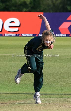 [Ellyse Perry © Don Miles]