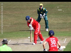 130823_073-Charlotte Edwards-Eng