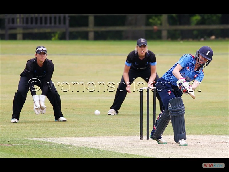 150705_047-Lydia Greenway-Knt 150705_047-Lydia Greenway-Knt