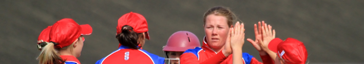 [Anya Shrubsole]