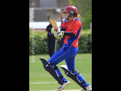 110514_022-Nat Sciver-S4s