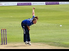 150723_017-Anya Shrubsole-Eng