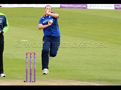 150723_226-Anya Shrubsole-Eng