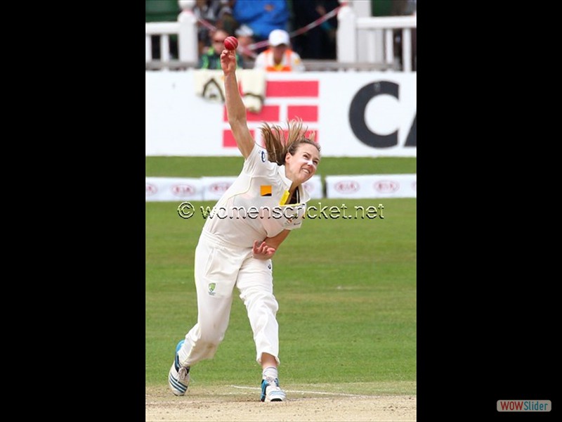 150812_090-Ellyse Perry-Aus