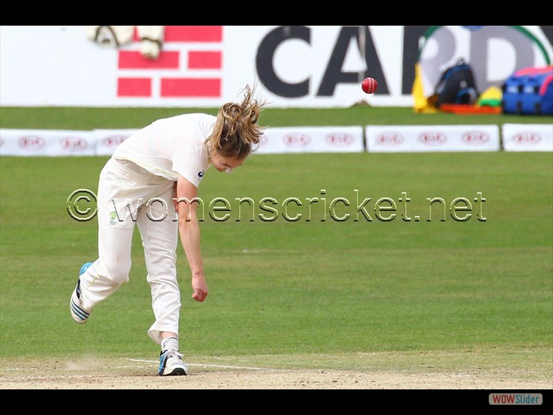 150812_091-Ellyse Perry-Aus