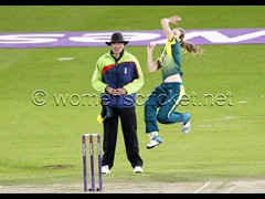 150828_326-Ellyse Perry-Aus