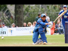 120708_235-Kaur-Harmanpreet-Ind