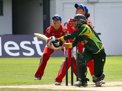 130703_179-Bismah Maroof-Pak