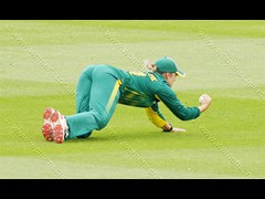 180612_241-Dane van Niekerk-SA-catch