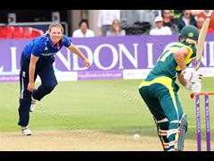 150723_321-Anya Shrubsole-Eng