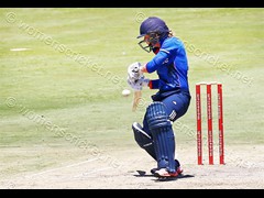 160212_0667-Danni Wyatt-Eng